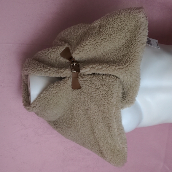 Madison 88 Faux Fur Neutral Cozy Scarf Wrap - Picture 1 of 5